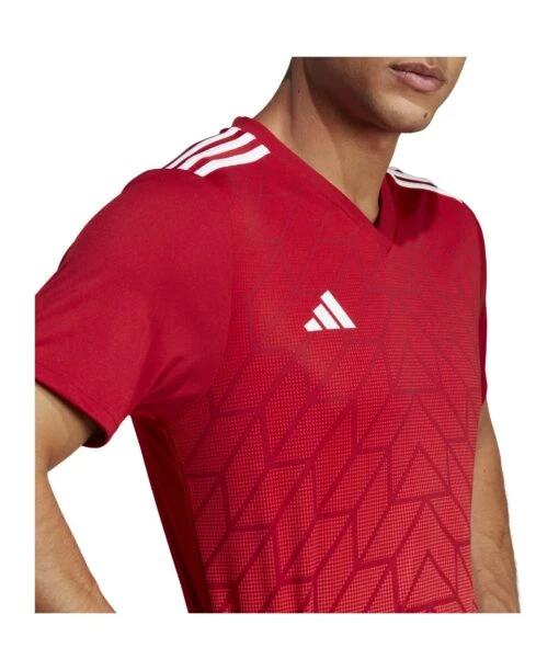 Adidas Team Icon 23 Trainingsshirt Rot -Sportbekleidungs Geschäft 10247405 adidas team icon 23 trainingsshirt rot 3